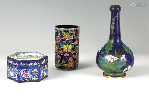 THREE PIECES OF CHINESE CLOISONNÉ WARE