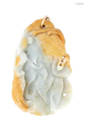 A CARVED RUSSET JADE PENDANT