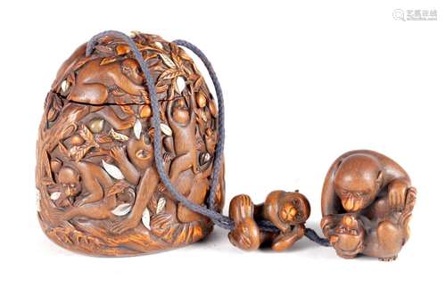 † A FINE MEIJI PERIOD JAPANESE CARVED BOXWOOD INRO DECORATED...