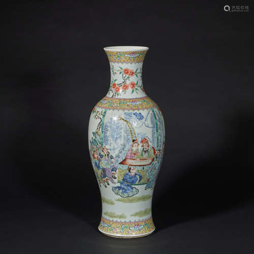 Chinese pastel vase from Qing Dynasty