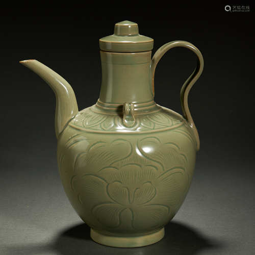 Chinese Yaozhou celadon carved pot, Southern Song Dynasty