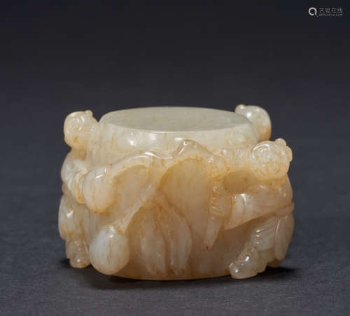 Chinese hetian Jade boy's play drum decoration in Qing Dynas...