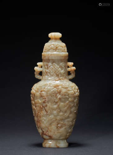 Hetian jade amphora from Qing Dynasty, China
