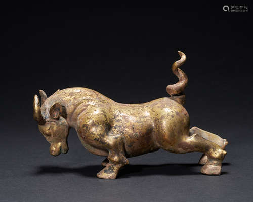 Ancient Chinese bronze gilt ox