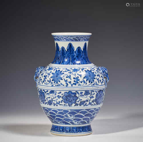 Blue and white twined flower design with two ears vessel