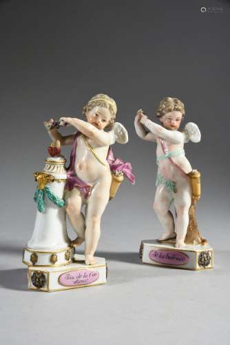 Deux petites statuettes en porcelaine de Meissen (Marcolini)...