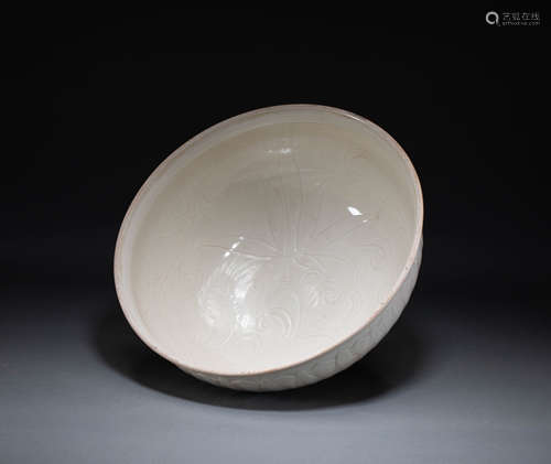 Ding kiln bowl in Song Dynasty of China