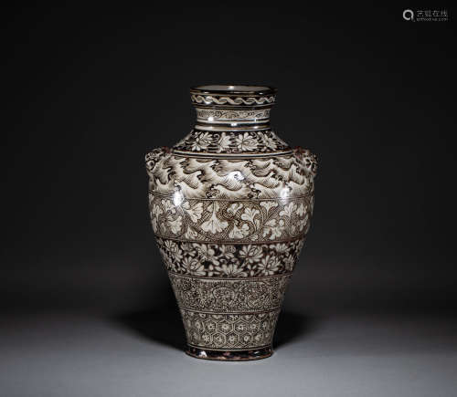Chinese Yuan Dynasty Jizhou kiln bottle