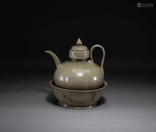 Ewer from yue Kiln in Song Dynasty of China