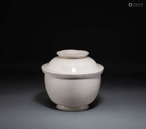 Dingyao tea bowl in Song Dynasty of China