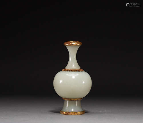 Hetian Jade vase of Liao Dynasty, China