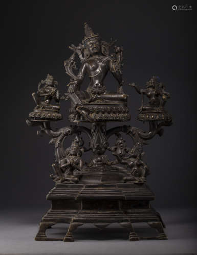 十二世纪尼泊尔理查维王朝铜嵌银佛像