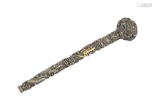 A CHINESE METAL PARASOL HANDLE, MID/LATE 20TH CENTURY