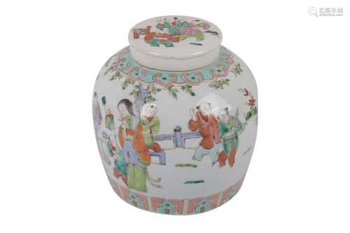 A CHINESE PORCELAIN GINGER JAR AND COVER, 19TH CENTURY