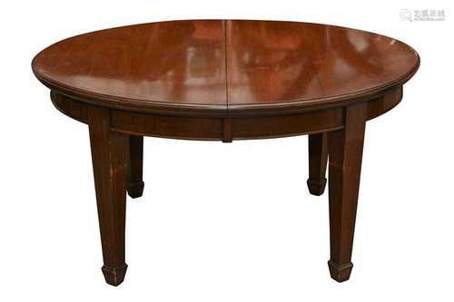 A MAHOGANY WIND OUT EXTENDING DINING TABLE, EARLY 20TH CENTU...