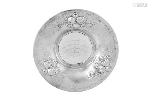 A NORWEGIAN SILVER PEDESTAL DISH, 20TH CENTURY