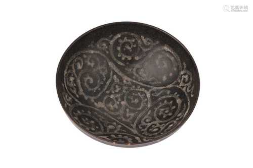 A CHINESE JIZHOU BOWL WITH GURI DESIGN