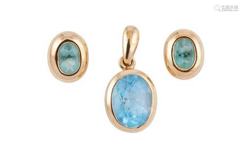 A PAIR OF BLUE TOPAZ EARSTUDS AND A PENDANT