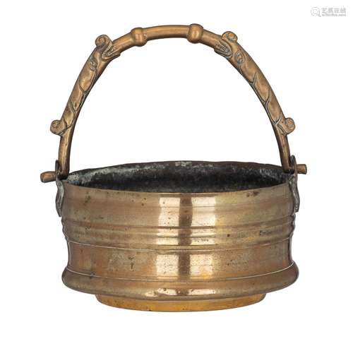 A 16thC bronze probably Italian bucket, H (with hinge) 21,8 ...