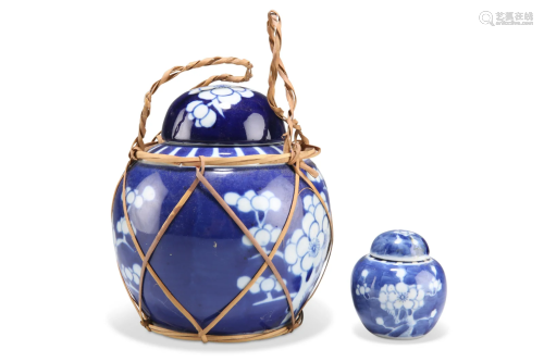 A CHINESE BLUE AND WHITE GINGER JAR AND COVER,