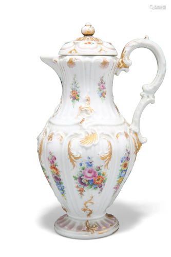 A 19TH CENTURY MEISSEN COFFEE POT AND COVER, of