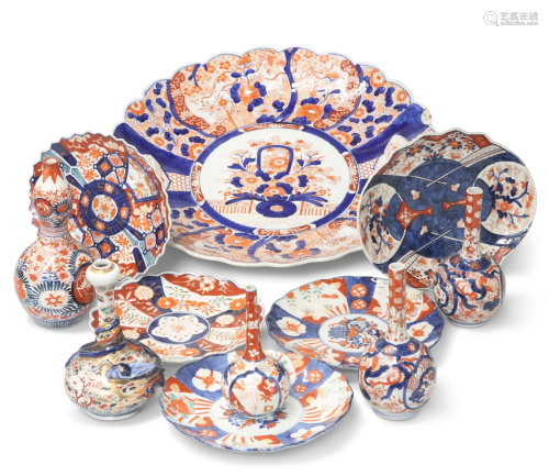 A COLLECTION OF JAPANESE IMARI, 19TH/20TH CENTURY,