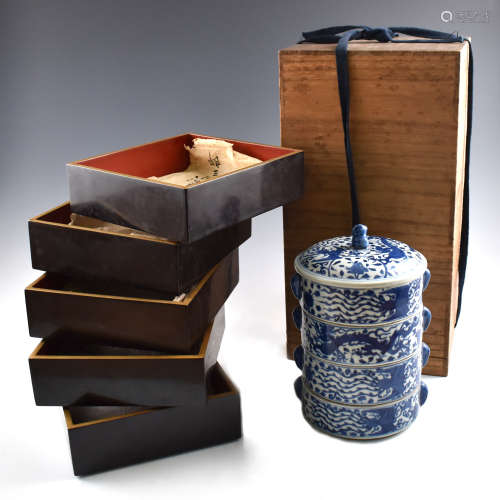 MING WANLI BLUE AND WHITE FOOD BOX IN BOX