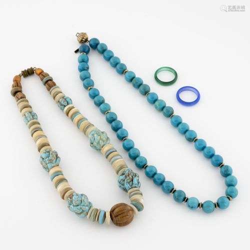 Lot comprenant : Collier en billes de résine faç…