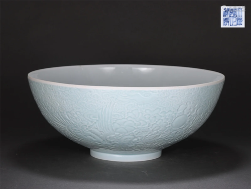 A FINE CLAIR-DE-LUNE CRANES BOWL