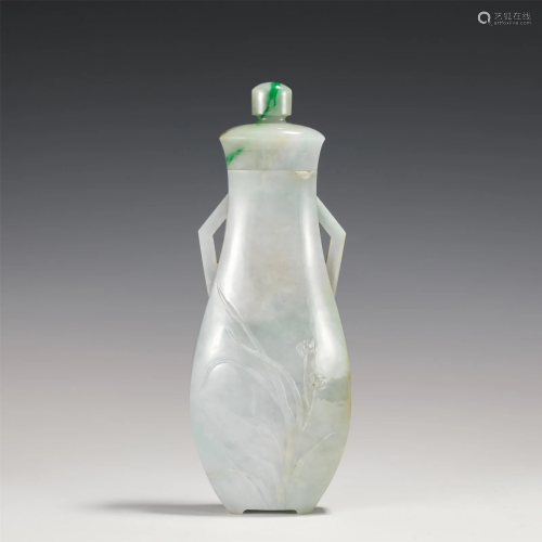 A CARVED JADEITE VASE WITH COVER