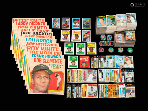 A Group of Over 1,000 Early 1970s Topps Baseball Cards,