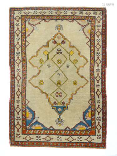 Tapis turc, 3'11'' x 6'