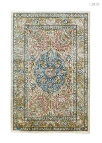 Tapis Hereke, 2'3'' x 3'3''