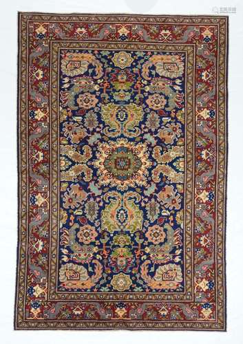 Tapis Keisari, 4'10'' X 7'3''