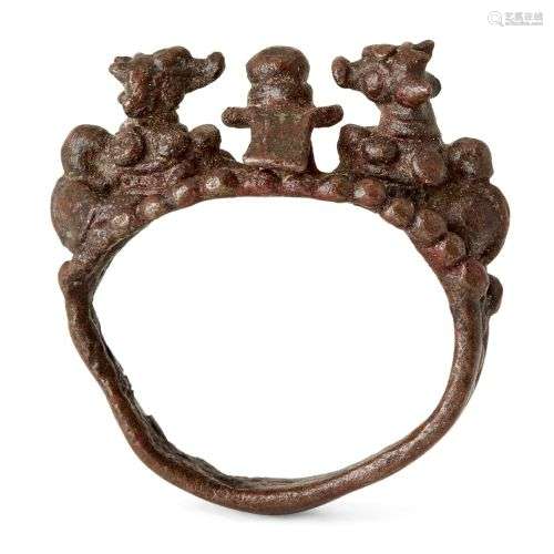 Bague en bronze avec nandi, Inde ou peut-être Java, XVIe-XVI...