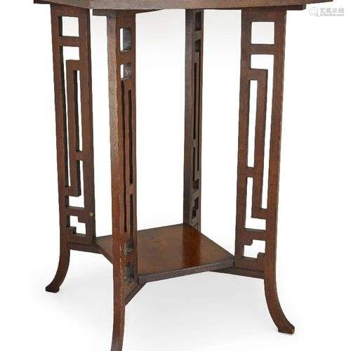 Table chinoise en bois à deux niveaux, 20e siècle, 70 cm de ...