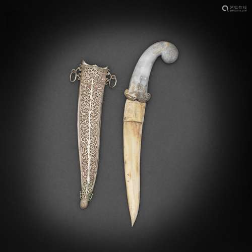 A MUGHAL JADE-HILTED DAGGER