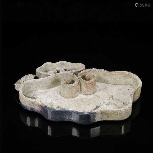 A CHINESE JADE WASHER WITH RUYI DESIGN