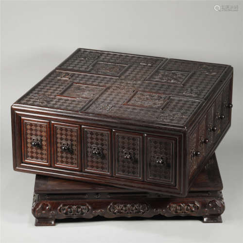 A CHINESE ANTIQUE ZITAN WOOD CASE