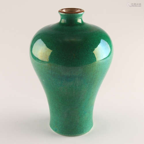 緑釉花瓶