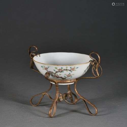 CHINE - XIXe siècle Bol en porcelaine à décor polychrome et ...