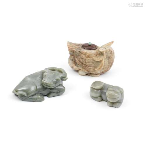 A GROUP OF THREE JADE ANIMAL CARVINGS