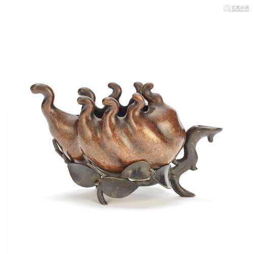 A GOLD-SPLASHED BRONZE 'FINGER CITRON' INCENSE BURNER AND ST...