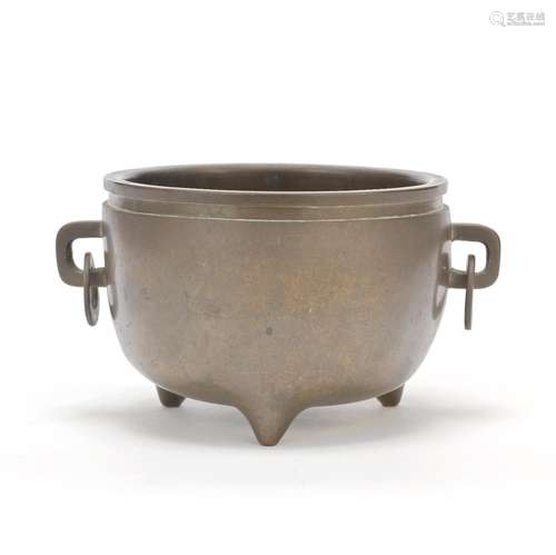 A BRONZE TRIPOD INCENSE BURNER