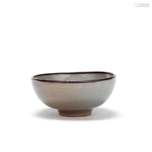 A SMALL LONGQUAN CELADON-GLAZED BOWL