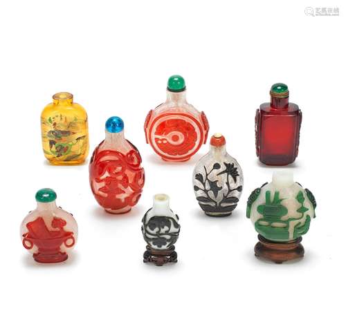 EIGHT GLASS SNUFF BOTTLES