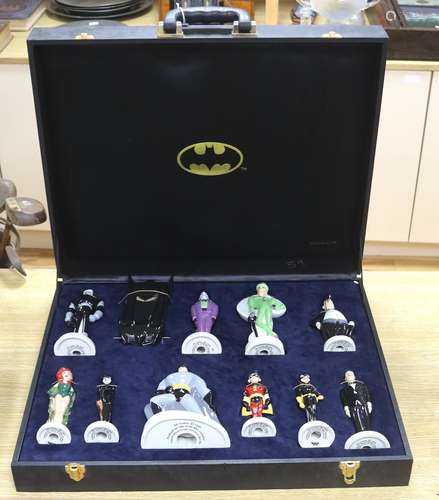 A Wade DC comics Batman collection of figures, casedLimited ...