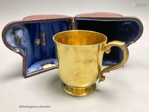 A Victorian silver gilt christening mug, by R & S. Garrard &...