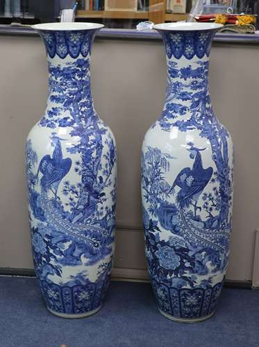 A pair of large Chinese blue and white floor vases, height 1...