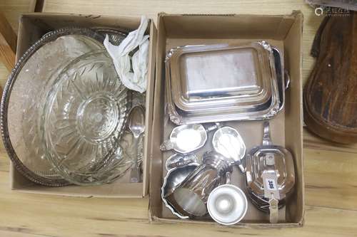 A pair of oblong silver plate entree dishes and covers, 2 ot...